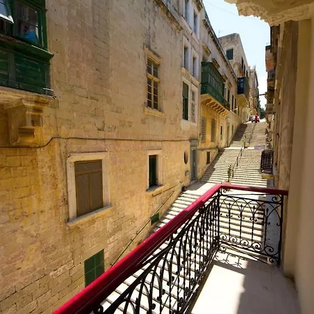 Apartment Ag3 - Large, Bright And Stylish Valletta